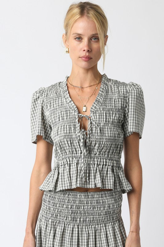 Short Sleeve Ruffled Crop Top And Gingham Skirt Set Black