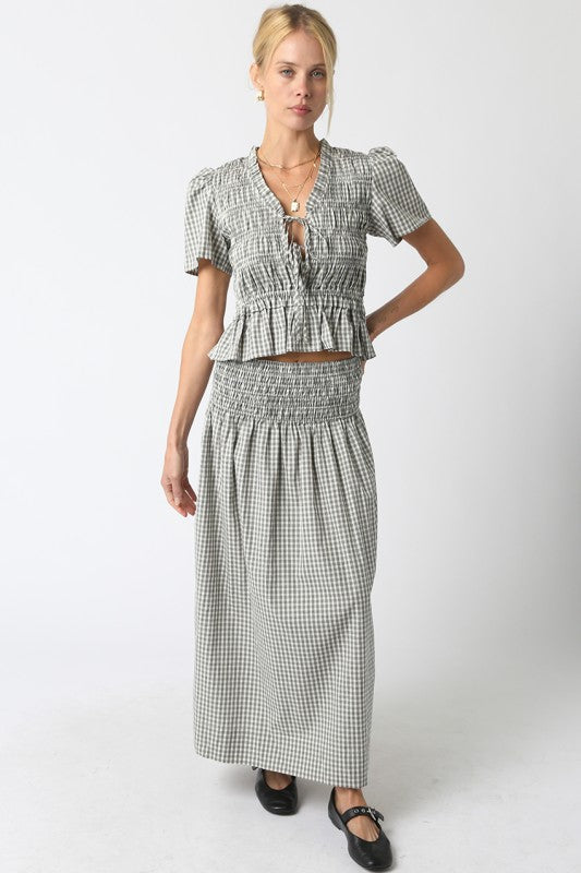 Short Sleeve Ruffled Crop Top And Gingham Skirt Set Black