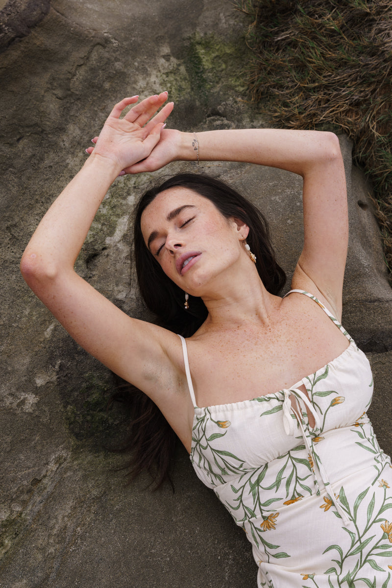 Conch Seashell Drop Earrings Gold