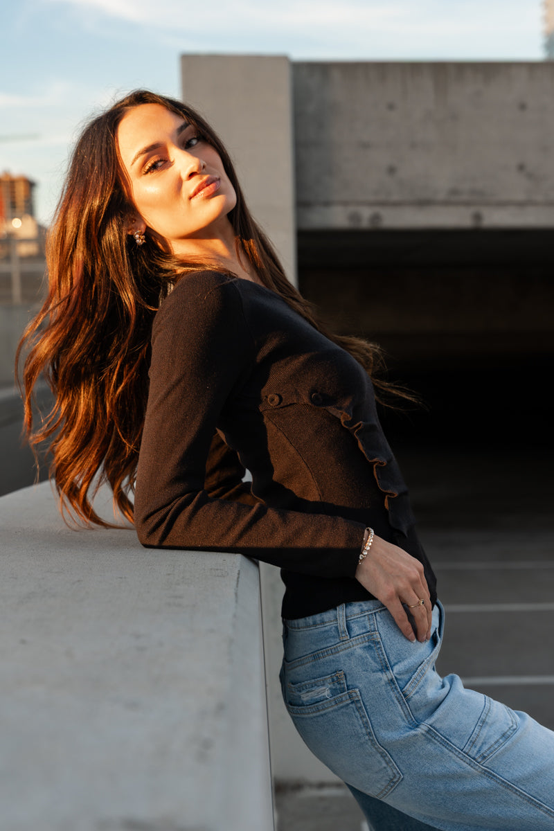 Twisted C Hoop Pearl Earrings Gold