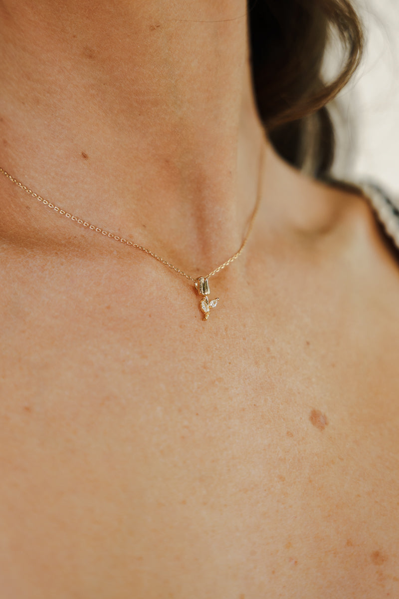 Delicate Tulip Pendant Necklace Gold