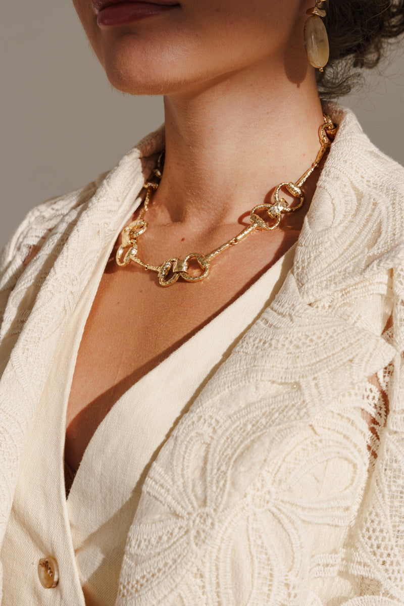 Hammered Equestrian Bit Linked Necklace Gold