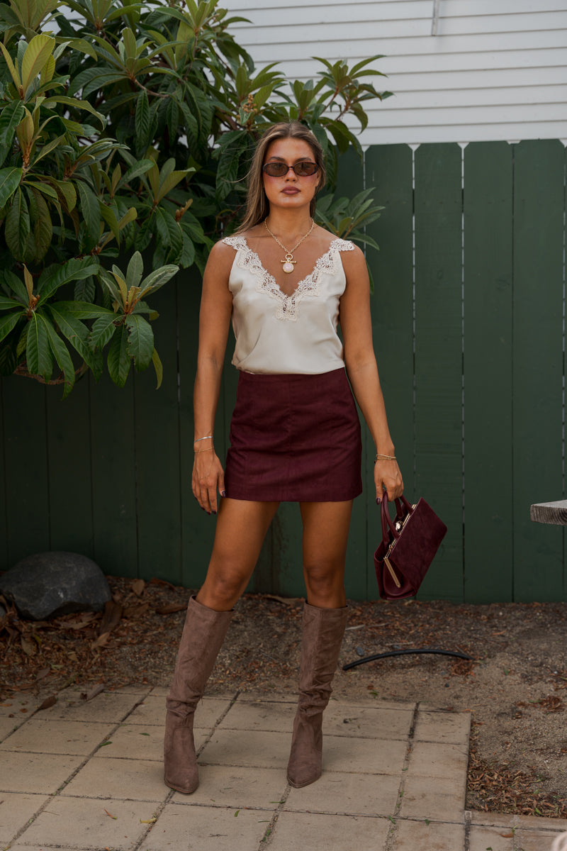 Halle Sleeveless Timeless Lace And Satin Top Ivory