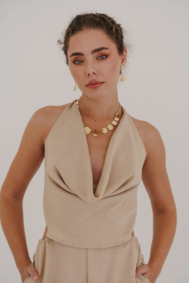 Textured Coin Pendant Linked Necklace Gold