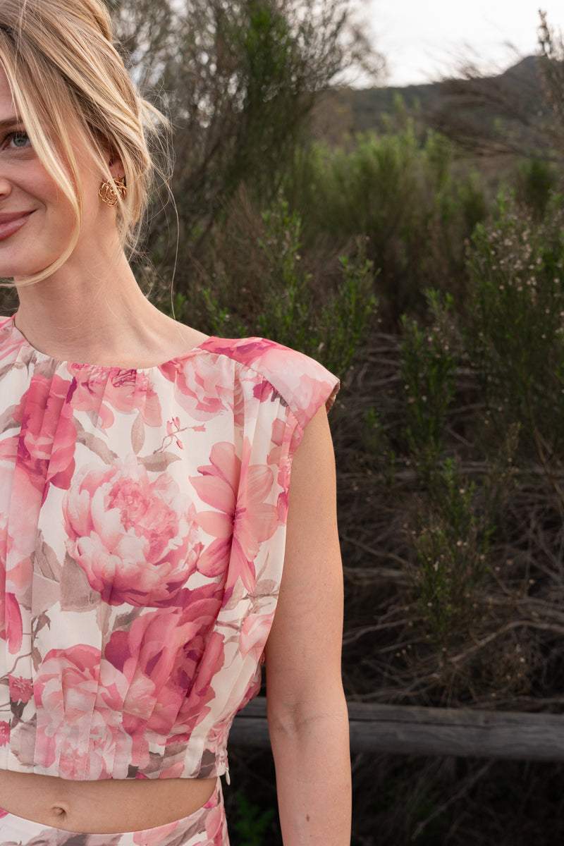 Sleeveless Floral Print Pleated Top Pink