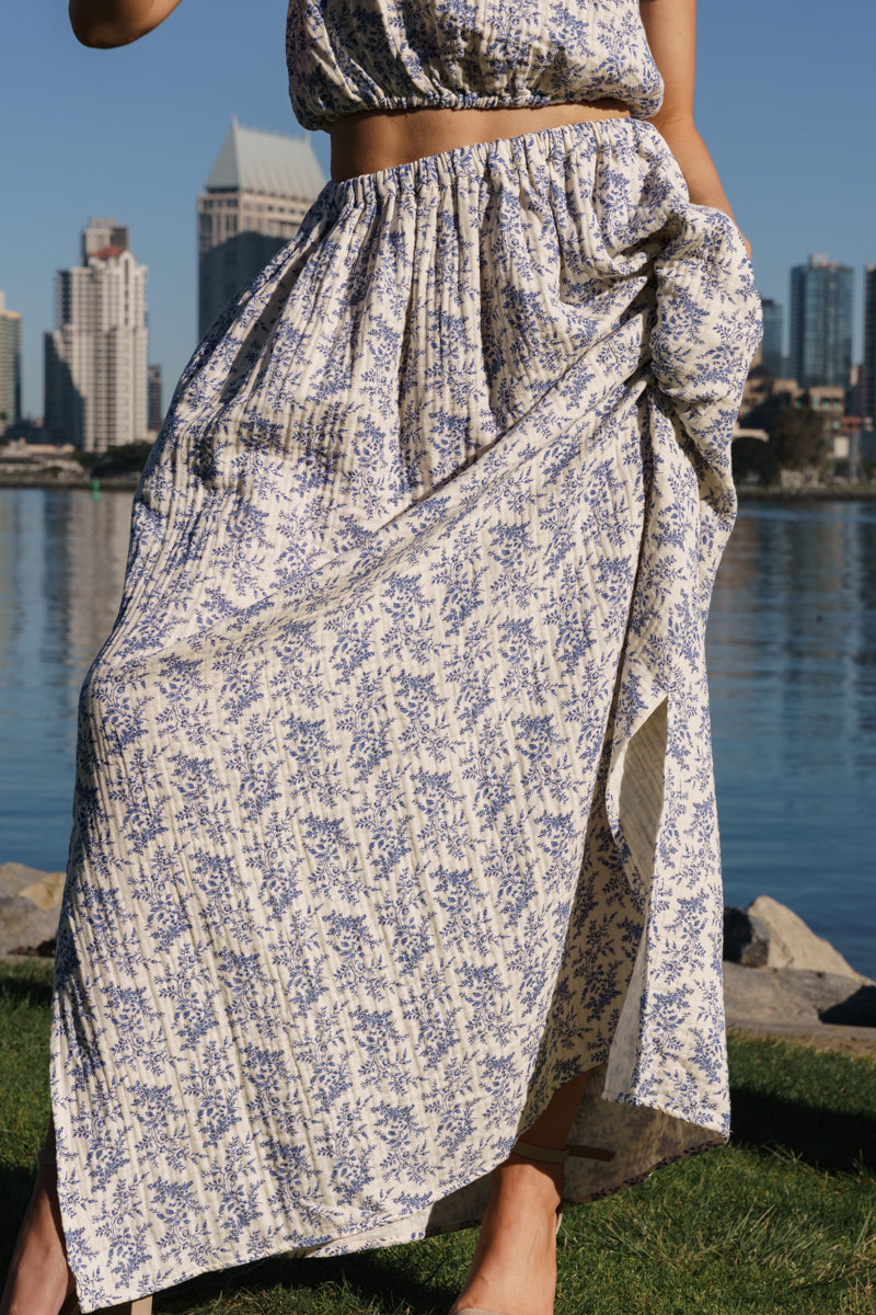 Short Sleeve Crop Top And Floral Skirt Set Blue