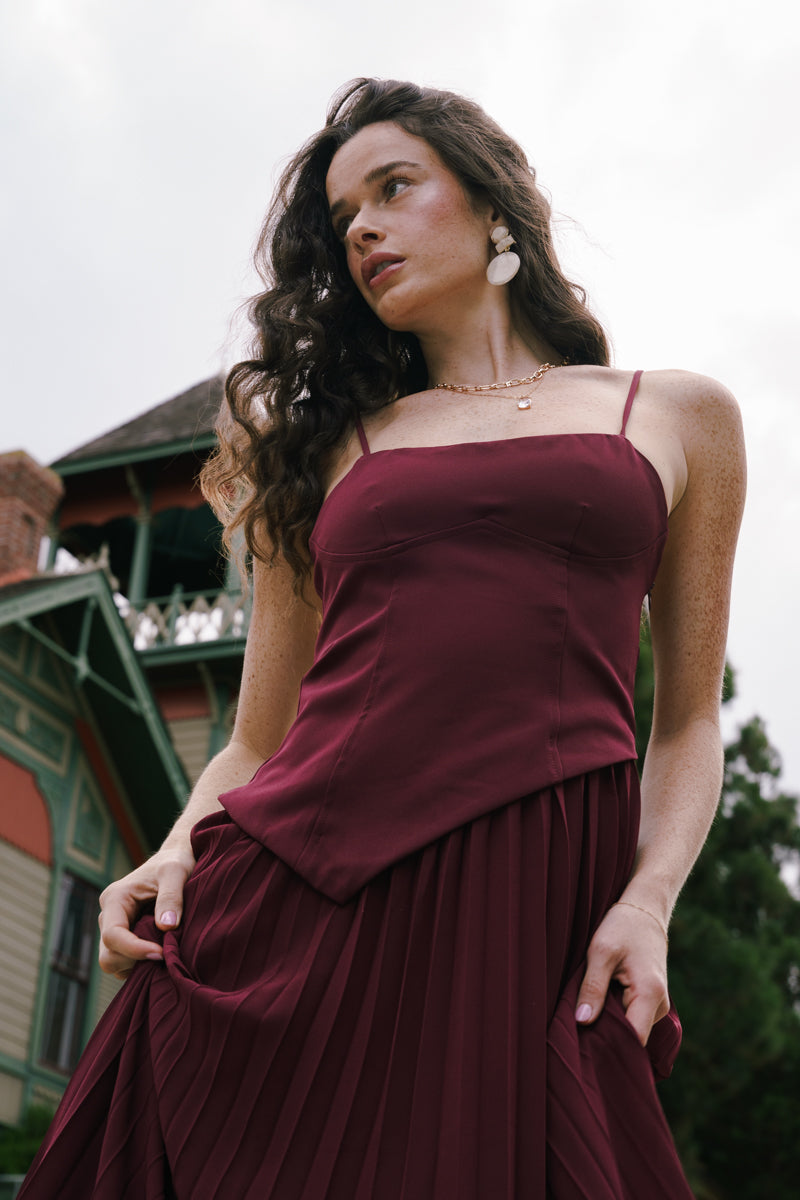 Sleeveless Pleated Midi Dress Burgundy