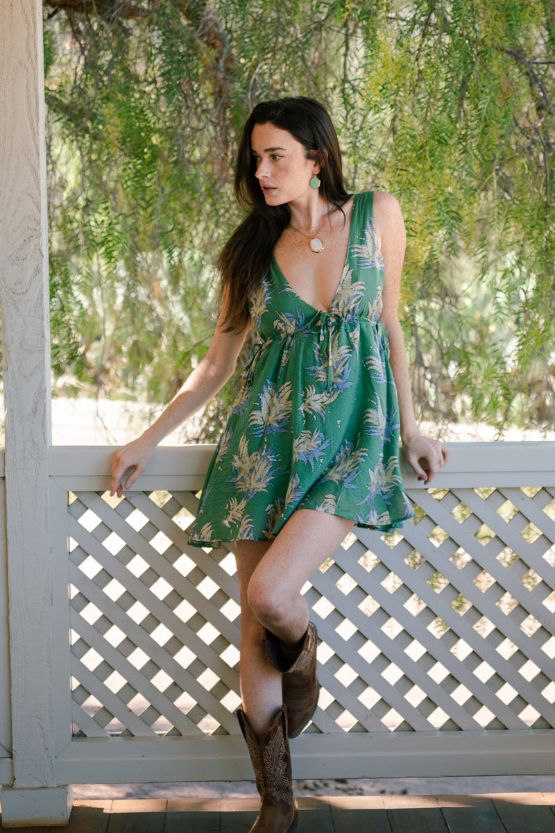 Sleeveless Palm Print Mini Dress Green