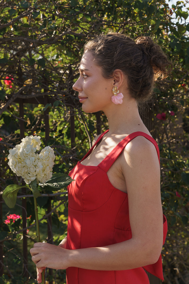 Petal Floral Stud Earrings Gold