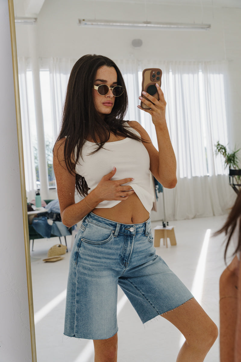  Sleeveless Tank Top White