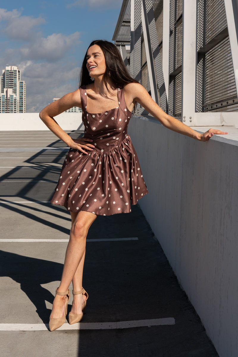 Sleeveless Polka Dot Print Mini Dress Brown