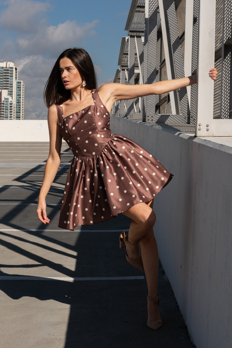 Sleeveless Polka Dot Print Mini Dress Brown
