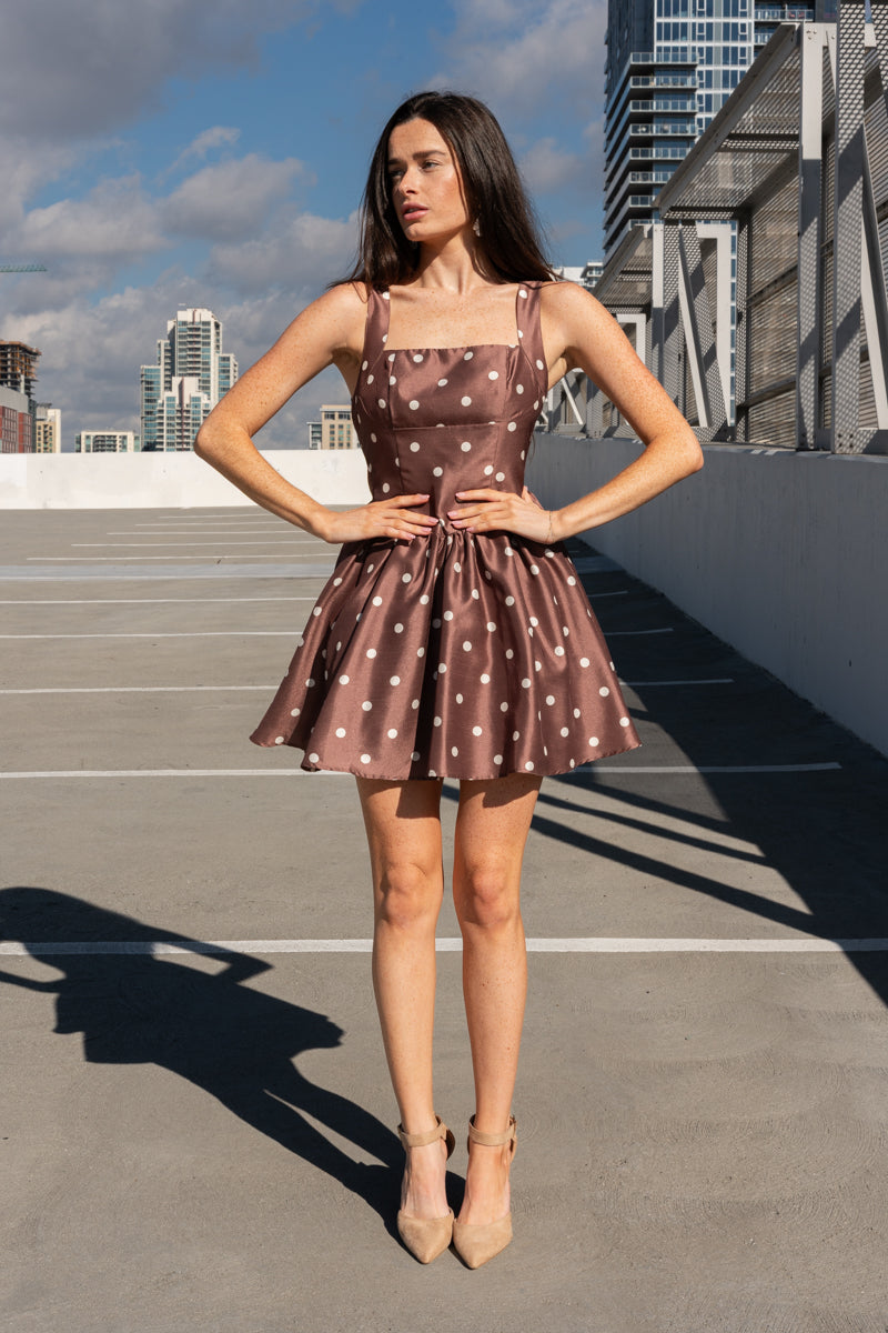 Sleeveless Polka Dot Print Mini Dress Brown