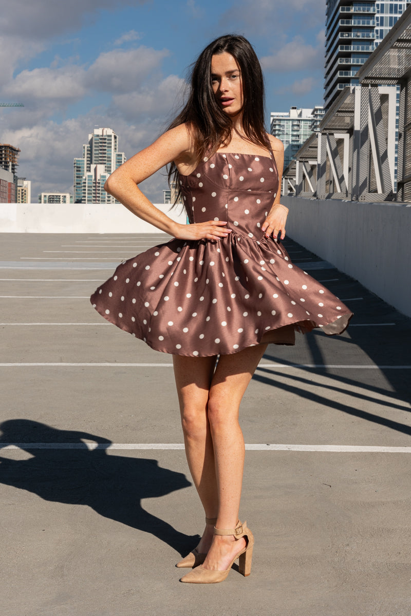Sleeveless Polka Dot Print Mini Dress Brown