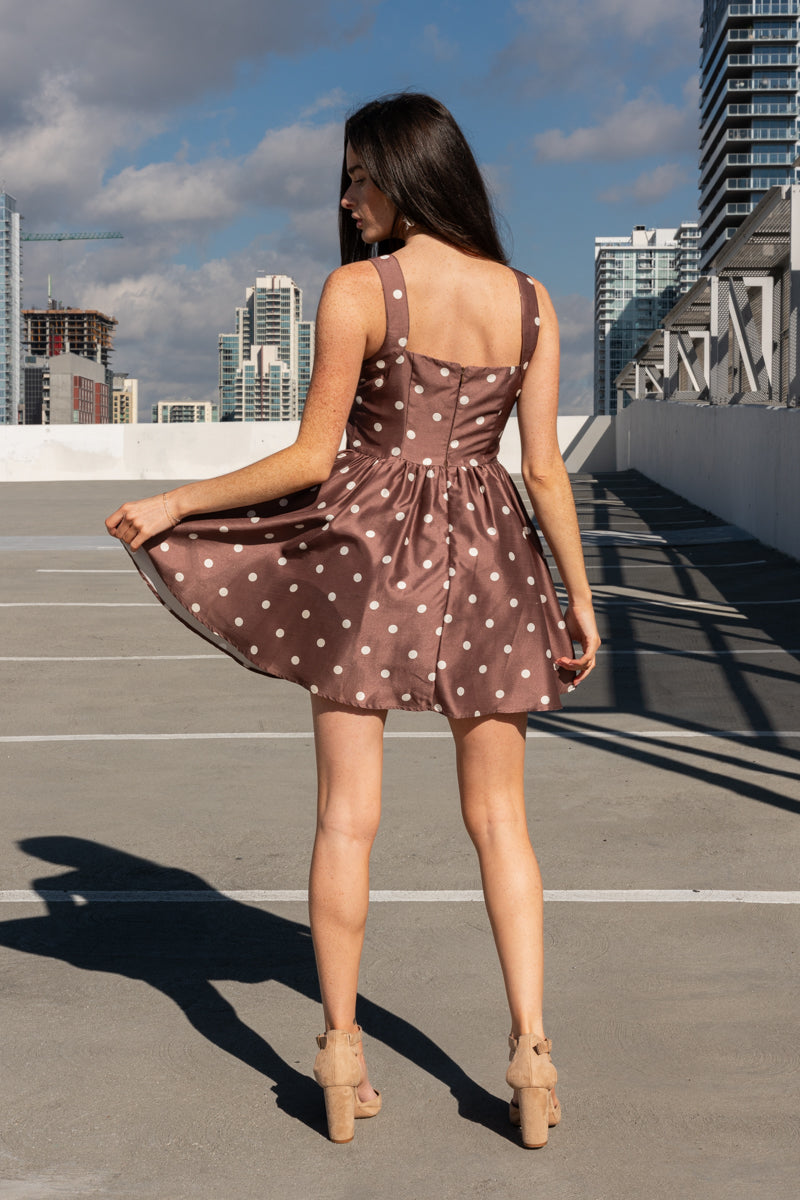 Sleeveless Polka Dot Print Mini Dress Brown