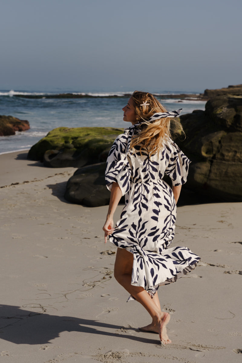 palm print beach dress Jiueut Palm Leaf Print Maxi Dress Summer Dresses Linen Look Wrinkle Resistant Beach Vacation Clothes Crewneck Sleeveless Sundresses with Pockets for