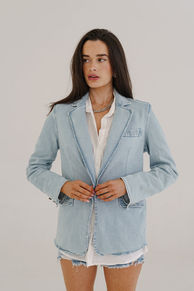 Long Sleeve Denim Blazer Jacket Light Wash