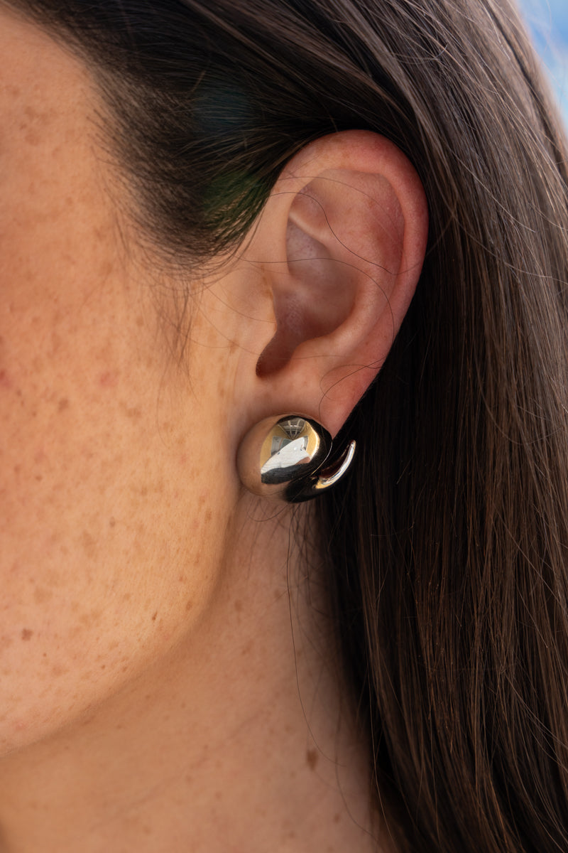 Spiral Metallic Tear Stud Earring Silver