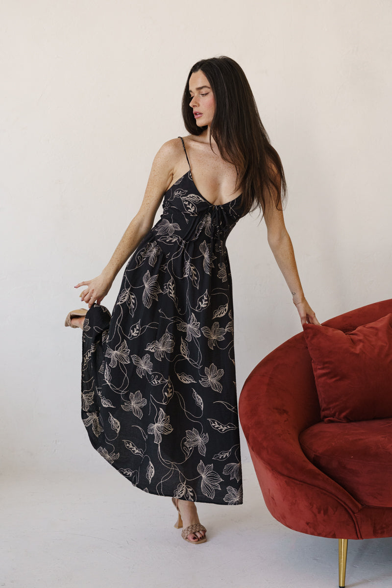 Sleeveless Floral Print Pleated Midi Dress Black