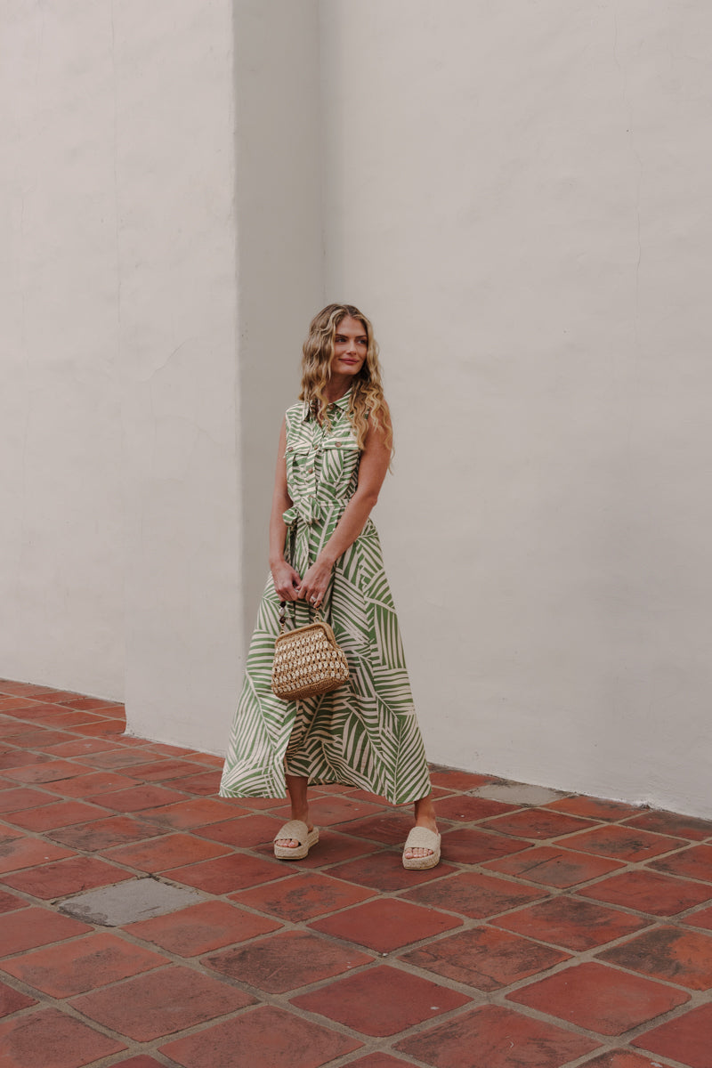  Woven Straw Beaded Top Handle Handbag Brown