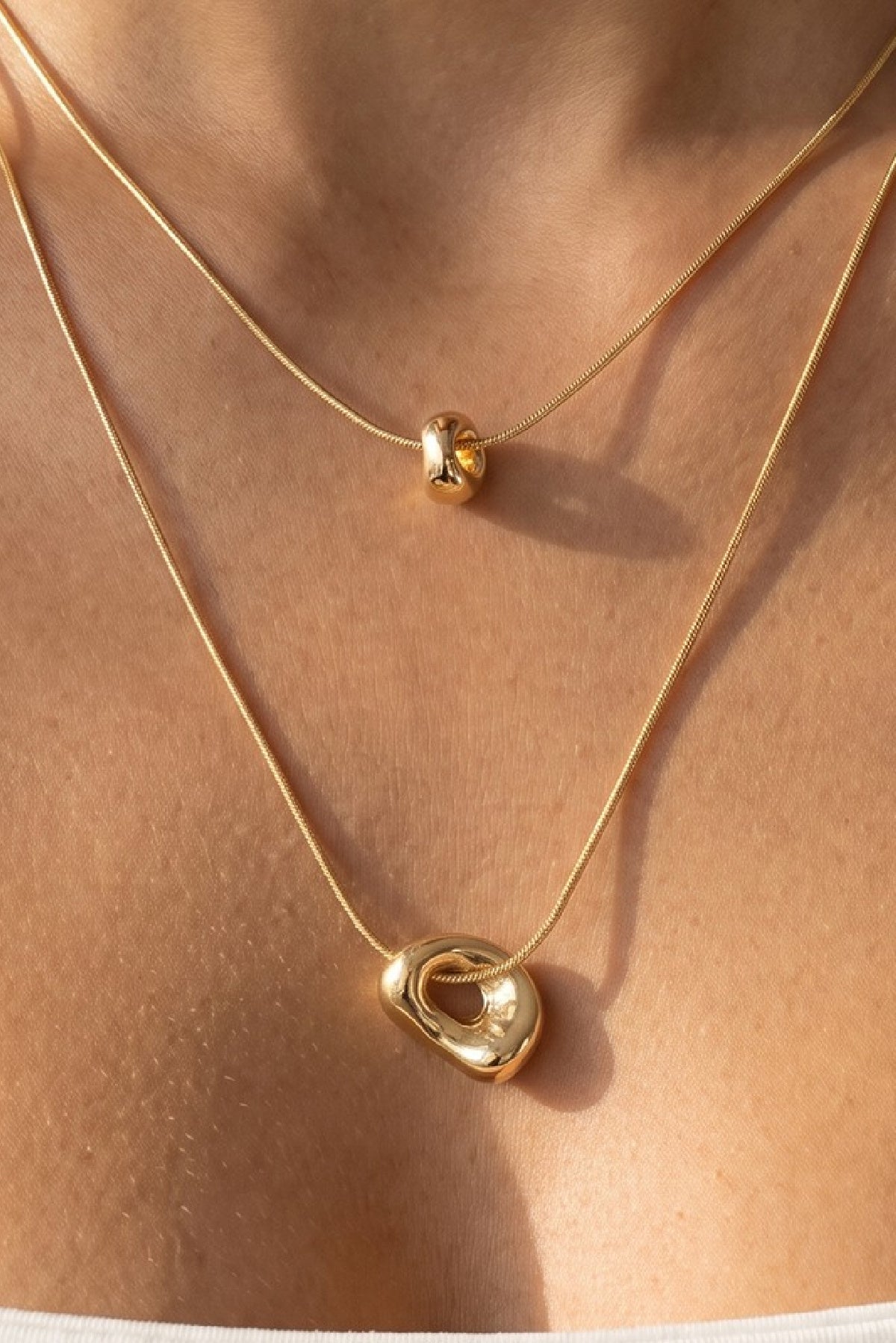 Double Layered Organic Ring Pendant Necklace Gold