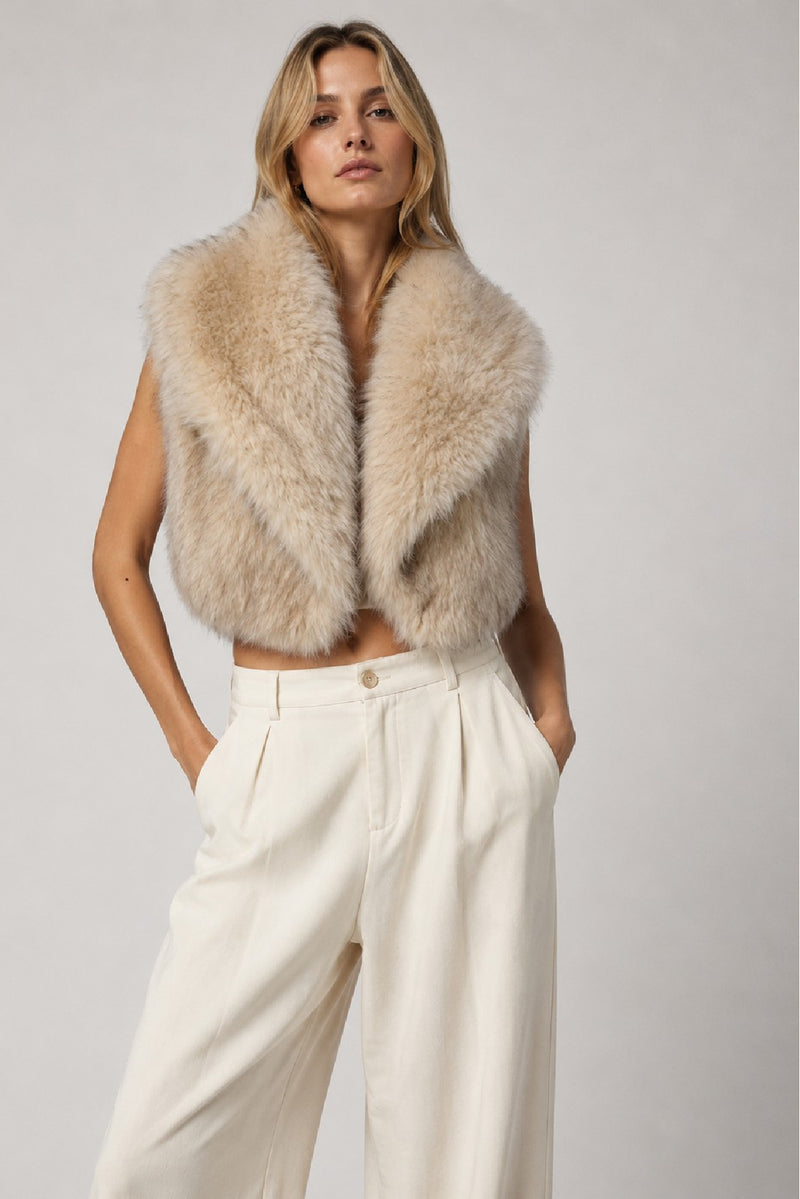 Pearl Sleeveless Faux Fur Vest Cream