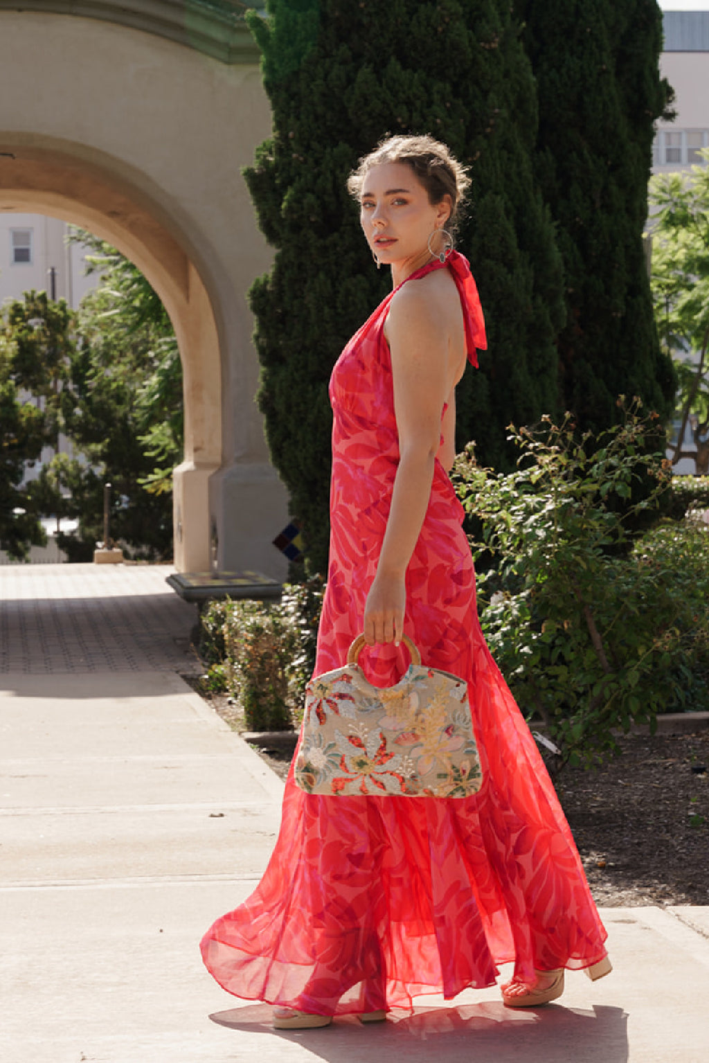 Floral Embroidered Sequins Top Handle Handbag Natural