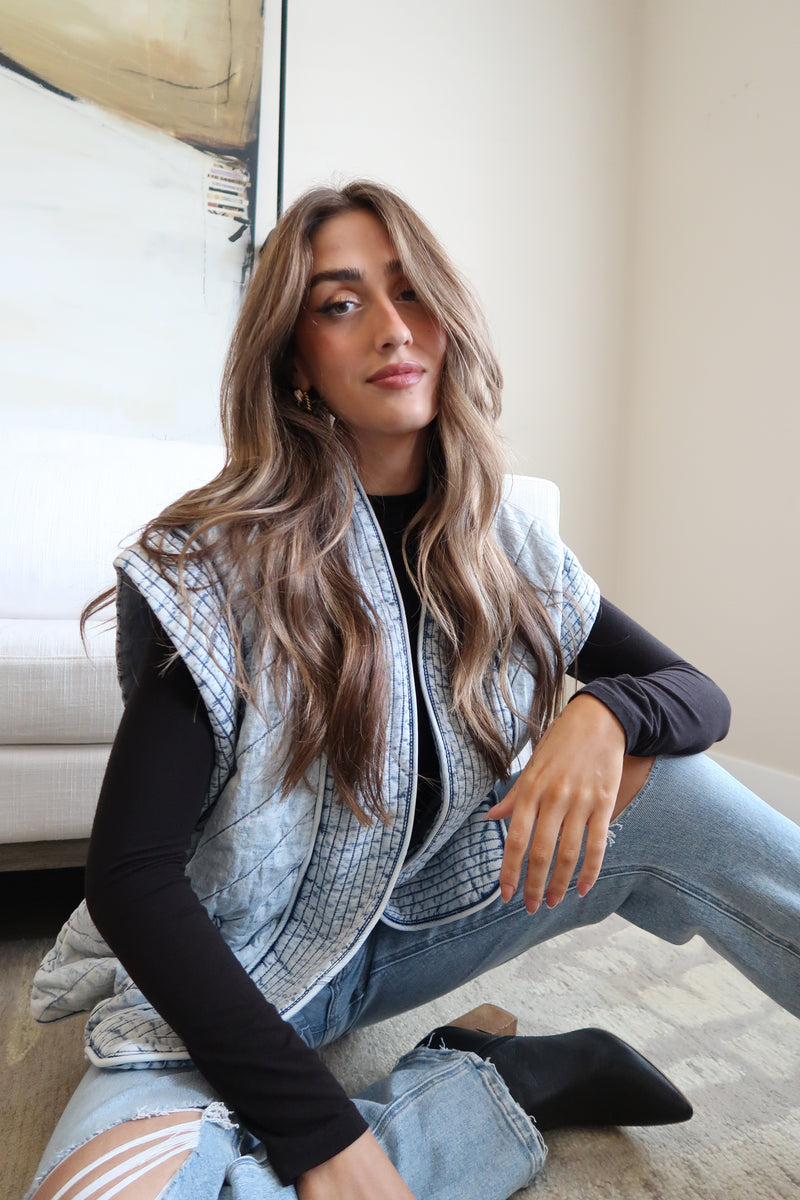 Sleeveless Oversized Open Front Quilted Denim Vest Blue