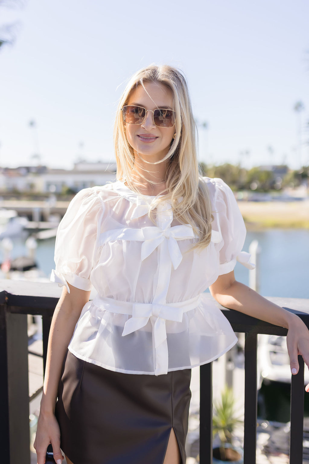 hort Puff Sleeve Sheer Contrast Bow Tie Peplum Top White