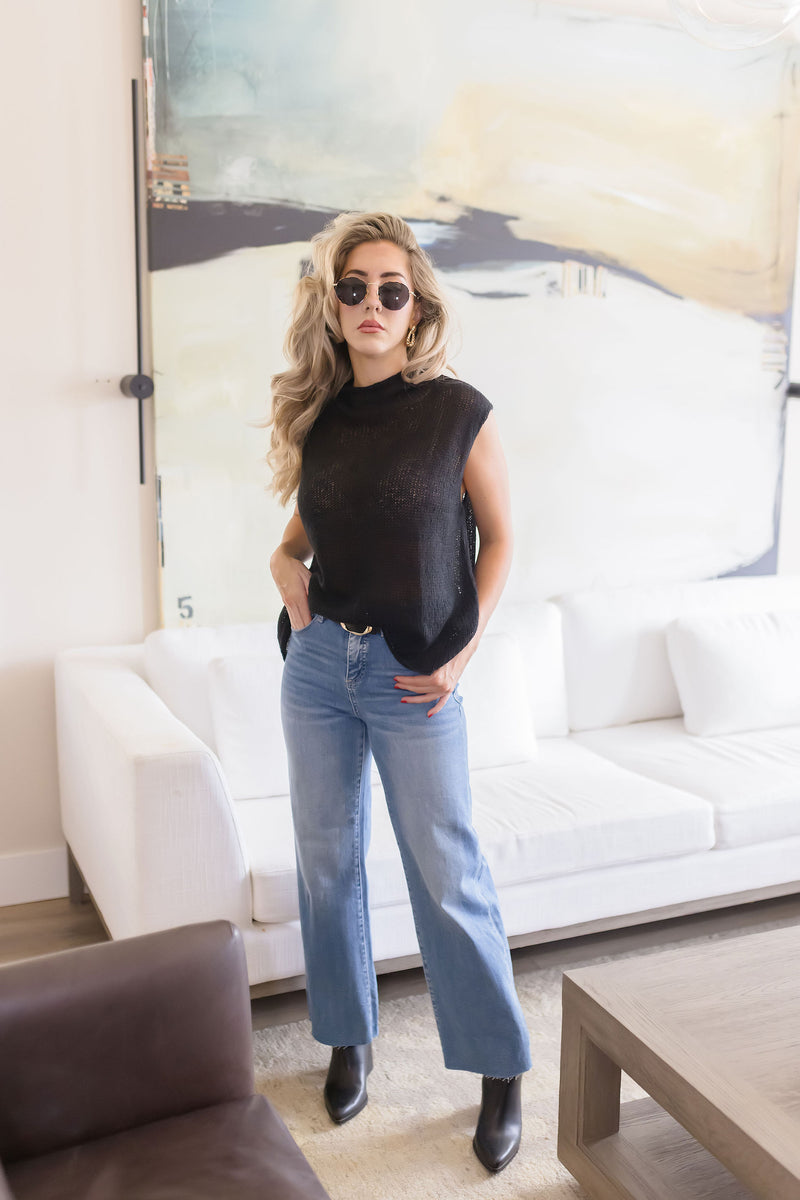 Sleeveless High Neck Knit Sweater Black