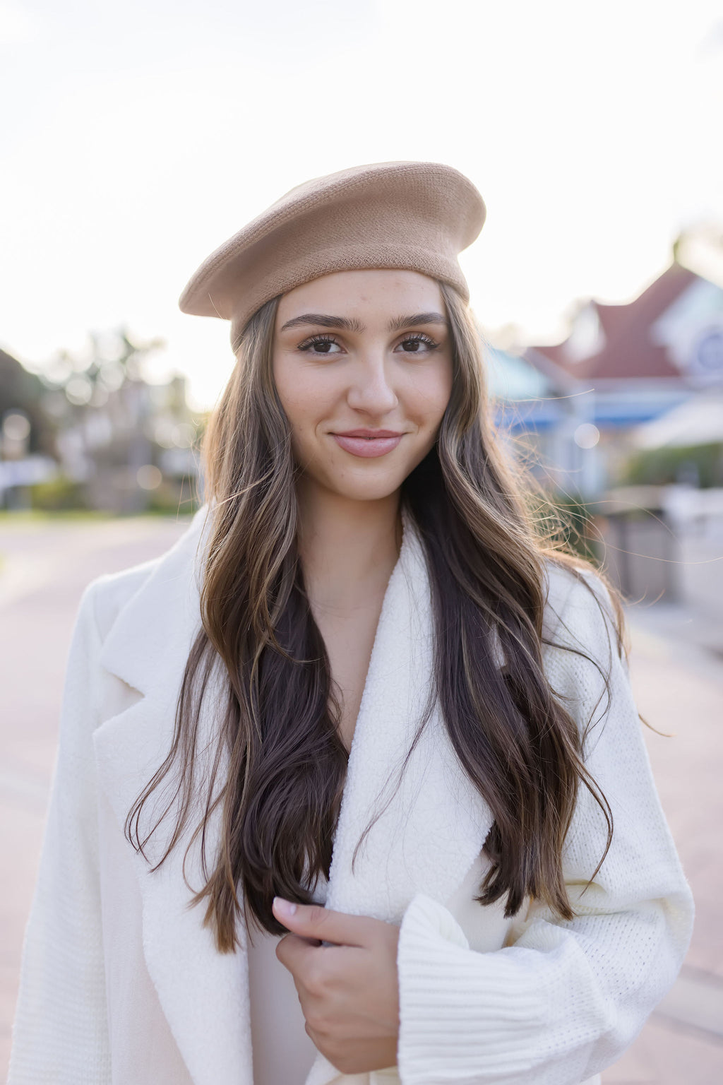 a Knit Beret Taupe