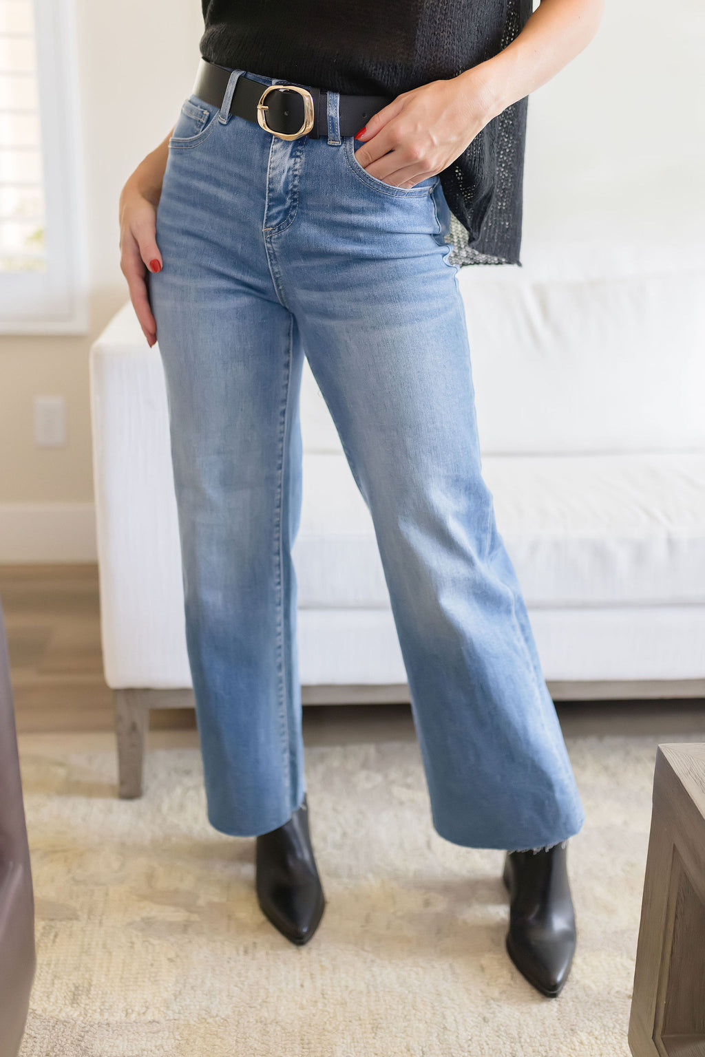 Oval Metal Buckle Vegan Leather Belt Black