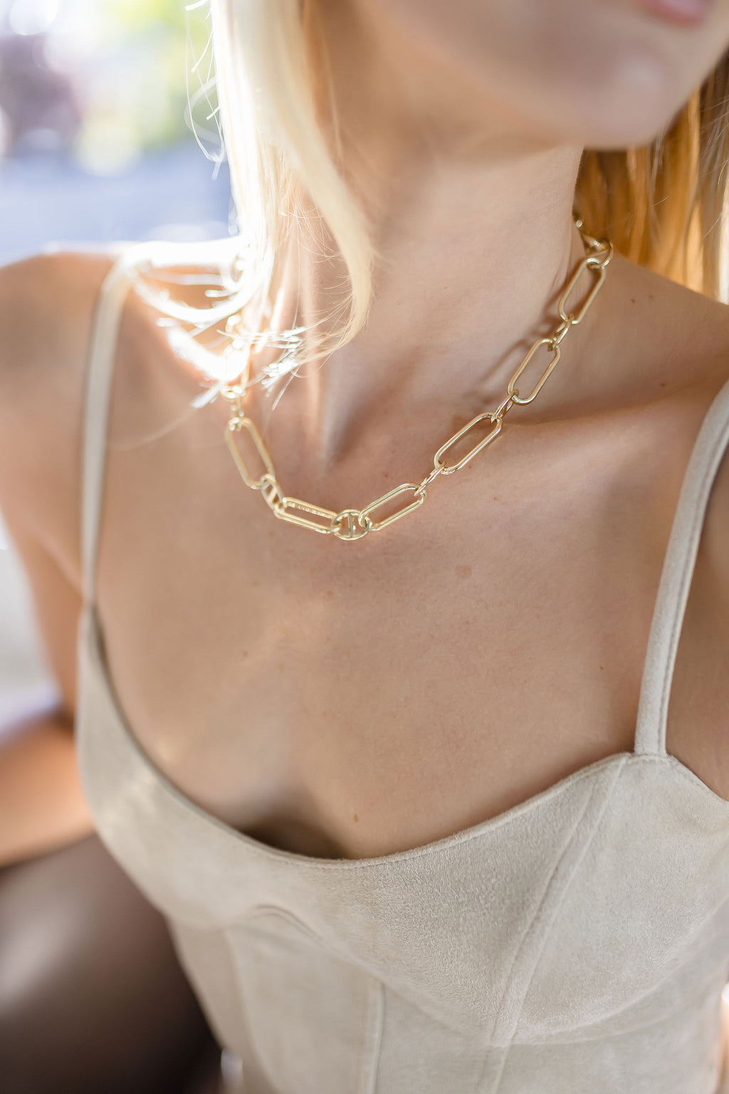 Chunky Chain Link Necklace Gold
