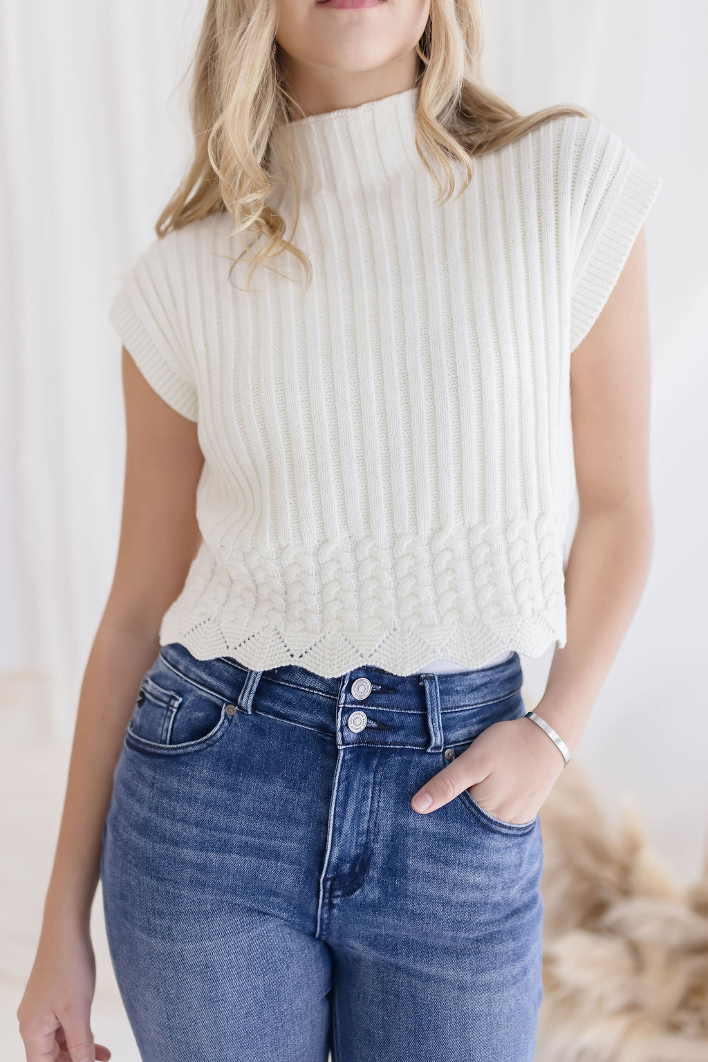 Sleeveless Knit Sweater Top Ivory