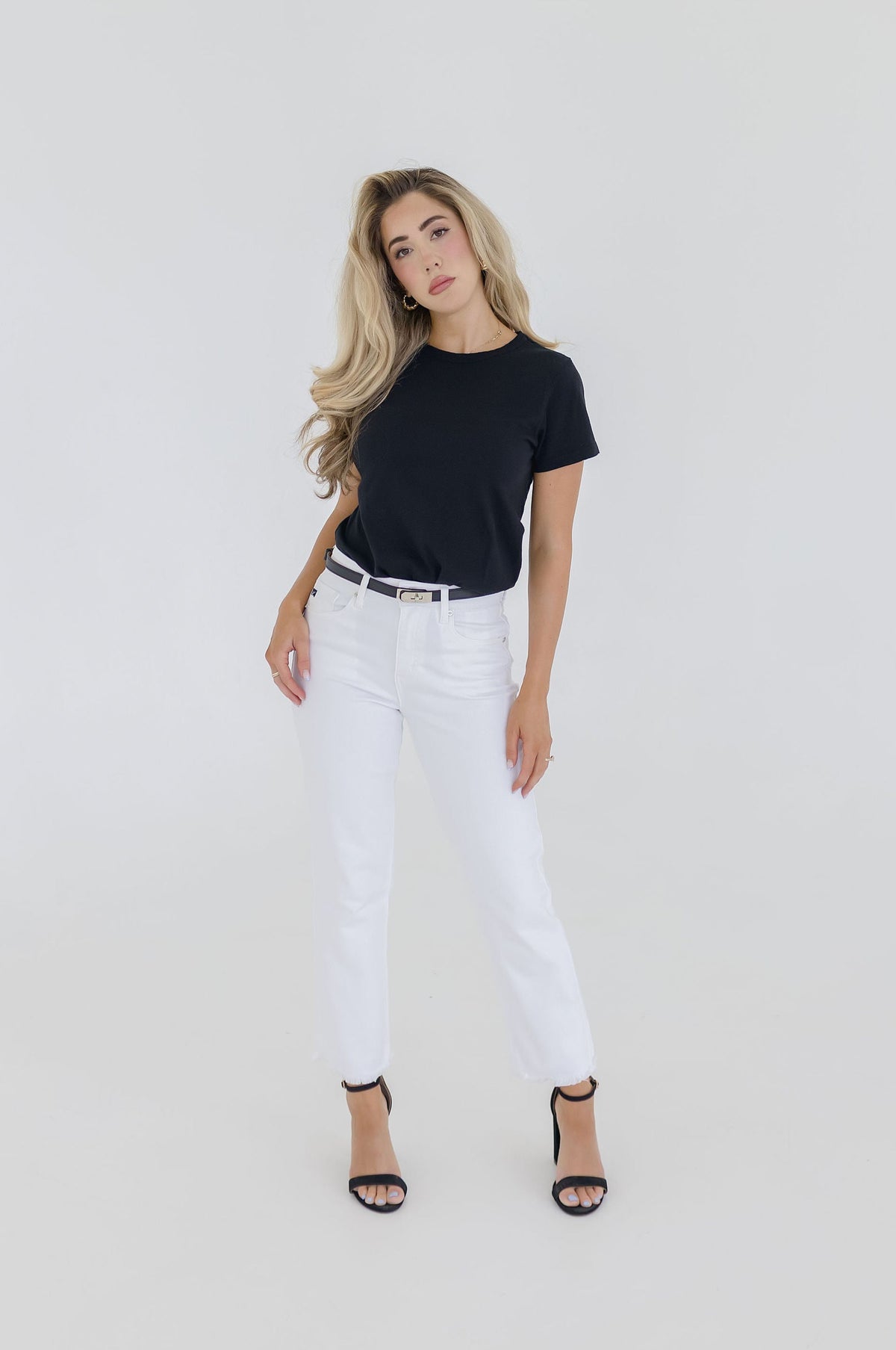 Faux Leather Twist Lock Skinny Belt Black