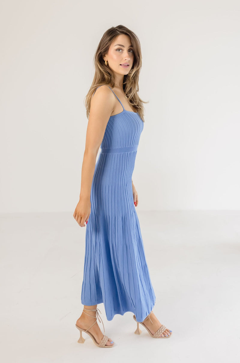  Sleeveless Pleated Knit Midi Dress Blue