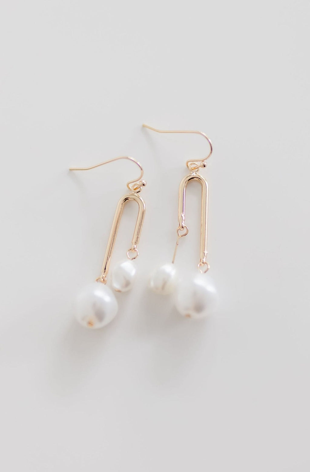  Pearl Drop Earrings Gold