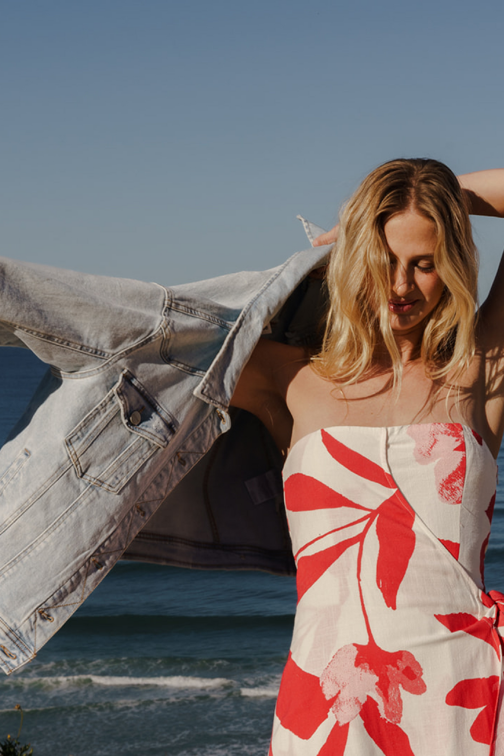 Long Sleeve Button Down Denim Jacket Light Wash