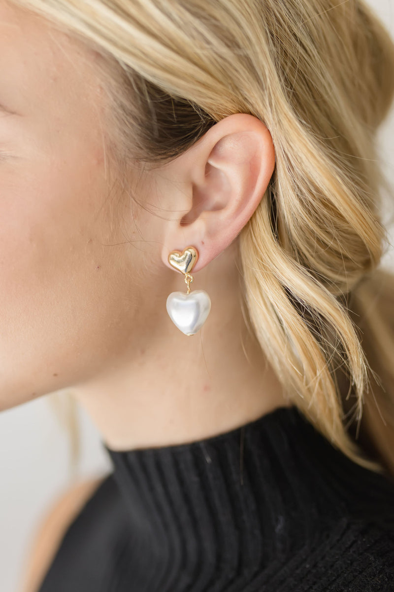  Pearl Heart Earrings Gold