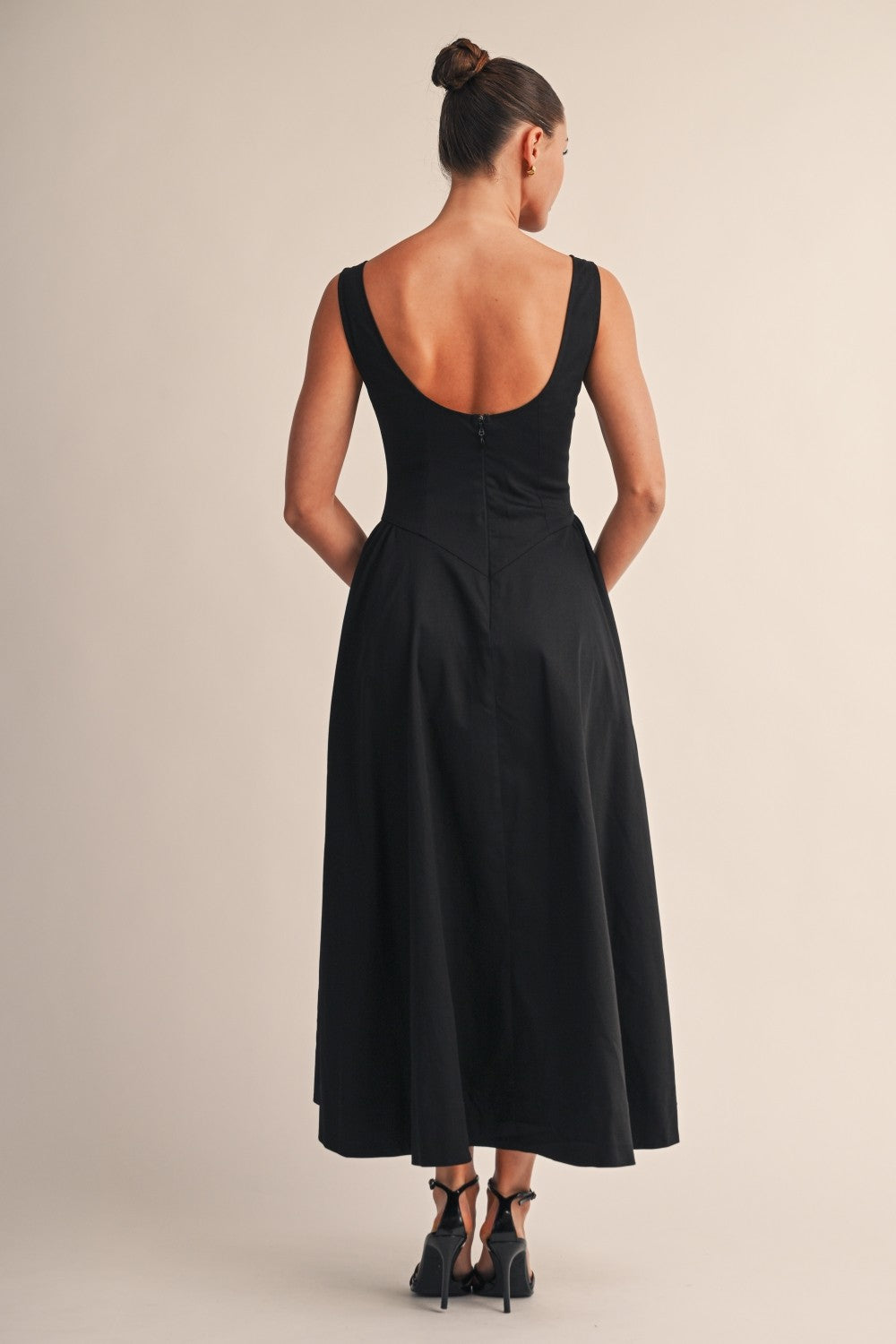 Sleeveless Flare A-Line Midi Dress Black