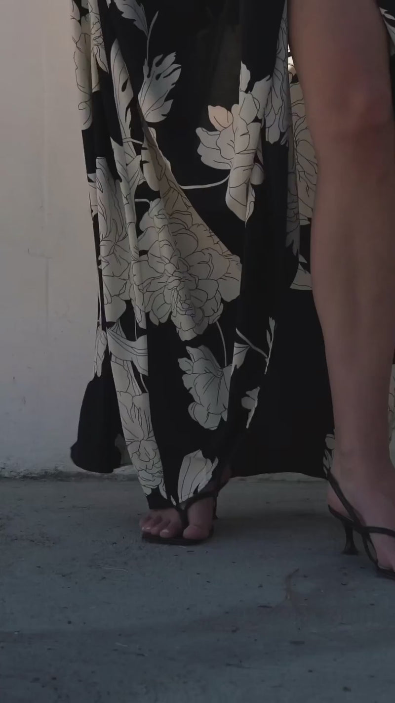 Sleeveless Halter Floral Print Maxi Dress Black